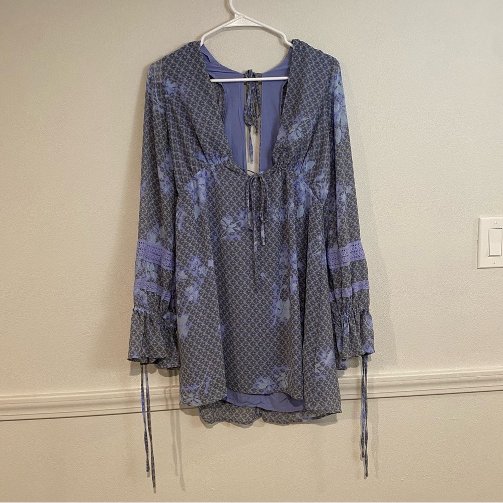 Urban Outfitters Charlene Printed Long Sleeve Mini Size XL - Picture 2 of 5